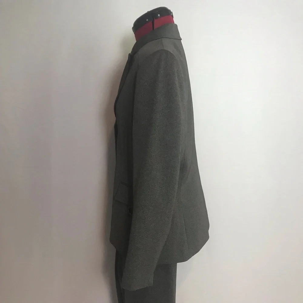 Tahari ASL Pantsuit Women's Petite Size 12P Grey 2-Piece Set Blazer & Pant - Picture 4 of 12